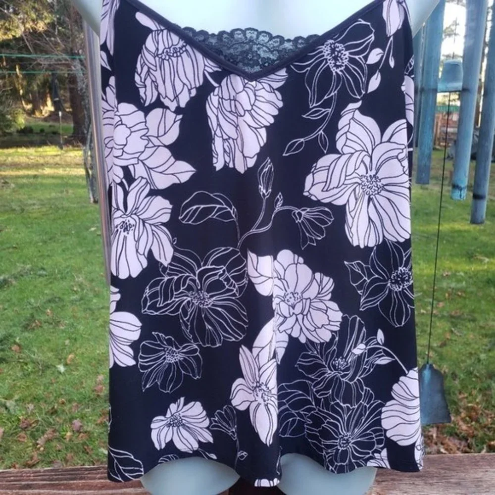 Linea Donatella Floral Nightie / Intimates Cami - Size L